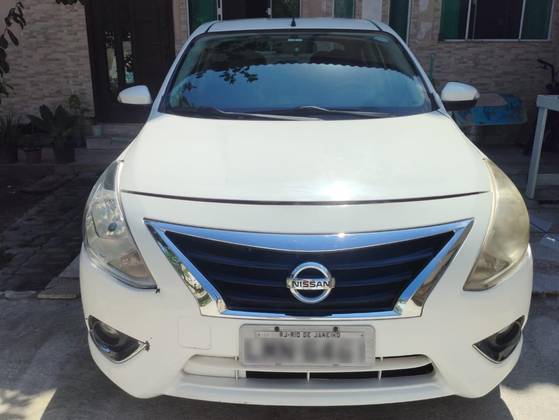 NISSAN VERSA 1.6 16V FLEXSTART UNIQUE 4P XTRONIC NISSAN VERSA 1.6 16V FLEXSTART UNIQUE 4P XTRONIC